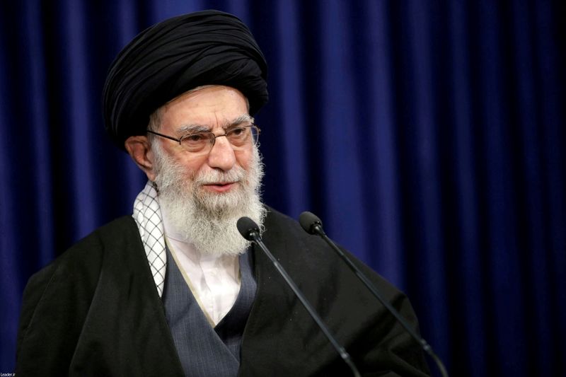 &copy; Reuters. Le guide suprême de la Révolution iranienne, l'ayatollah Ali Khamenei, a déclaré mercredi que Téhéran n'accepterait pas les demandes "obstinées" de Washington durant les négociations sur la relance de l'accord de Vienne qui encadre les activités 