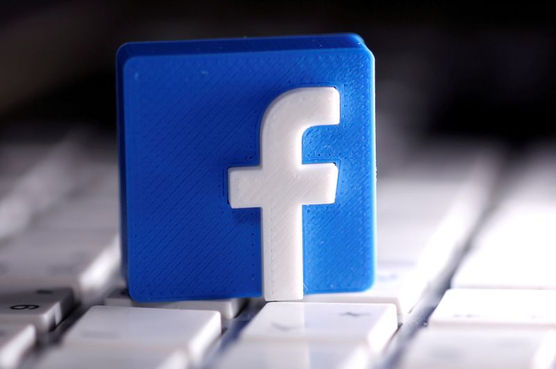 &copy; Reuters. FILE PHOTO: FILE PHOTO: A 3D-printed Facebook logo is seen placed on a keyboard in this illustration taken March 25, 2020. REUTERS/Dado Ruvic/Illustration
