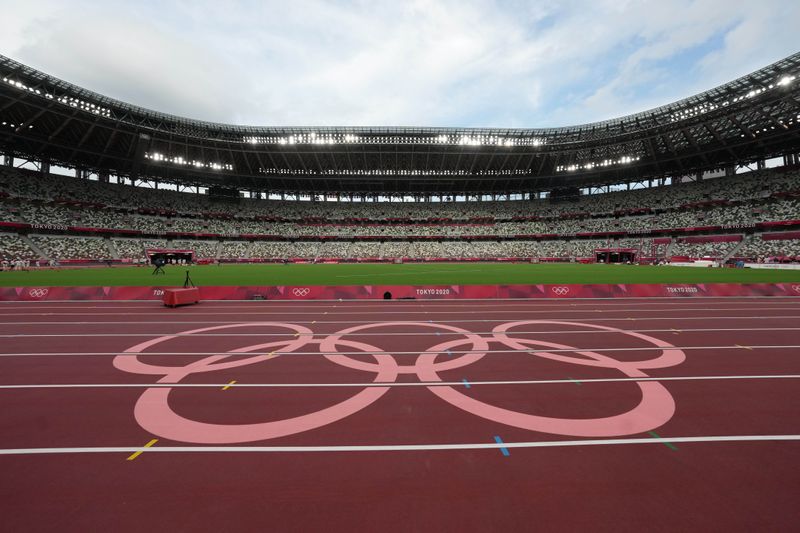 &copy; Reuters. Anéis olímpicos na pista de atletismo do Estádio Nacional em Tóquio
29/07/2021 Kirby Lee-USA TODAY Sports