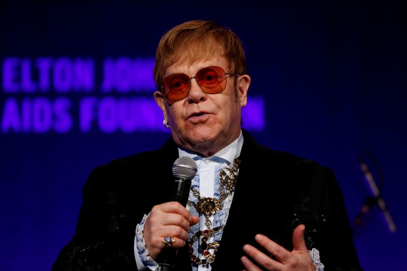 &copy; Reuters. Elton John en gala de la Elton John AIDS Foundation, Nueva York, EEUU, 5 noviembre 2018.
REUTERS/Caitlin Ochs