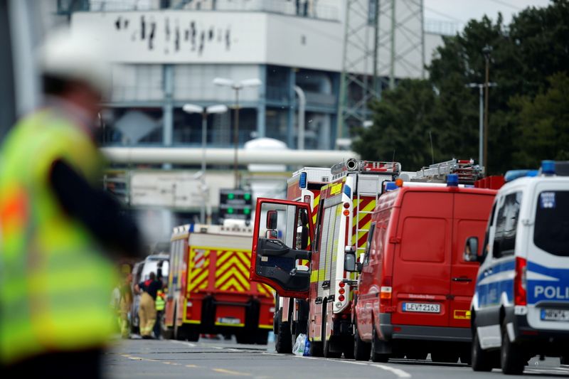 &copy; Reuters. Trois personnes portées disparues après la forte explosion survenue mardi sur un site d'usines chimiques à Leverkusen, dans l'ouest de l'Allemagne, ont été retrouvées mortes, portant le bilan de l'incident à cinq décès, ont annoncé jeudi la poli