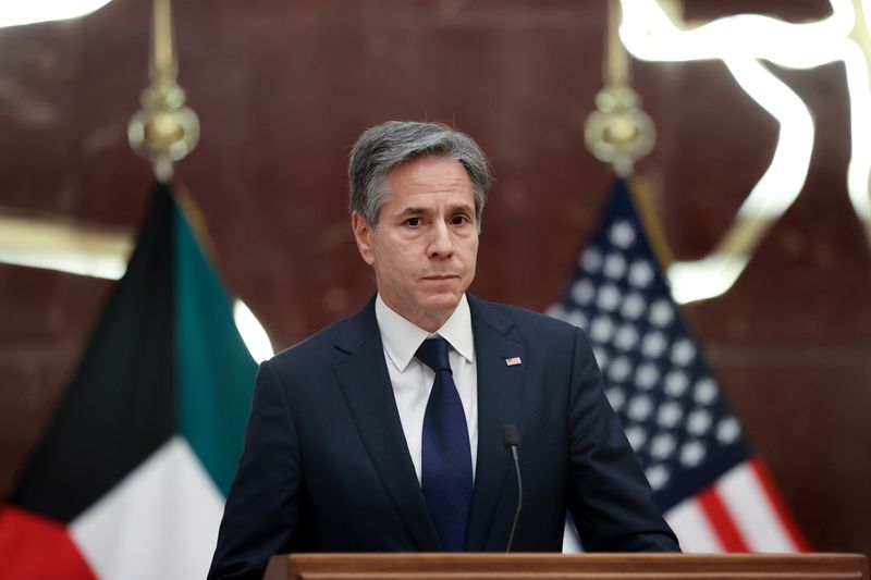 © Reuters. وزير الخارجية الأمريكي أنتوني بلينكن في الكويت يوم الخميس. صورة من ممثل لوكالات الأنباء. 