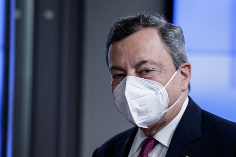 &copy; Reuters. Le gouvernement italien est parvenu à un accord sur une réforme contestée du système judiciaire, a annoncé jeudi un porte-parole gouvernemental, semblant sonner la fin de semaines de querelles au sein de la coalition dirigée Mario Draghi (photo). /P