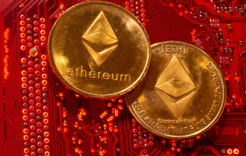 &copy; Reuters. FILE PHOTO: Representations of cryptocurrency Ethereum are placed on PC motherboard in this illustration taken, June 29, 2021. REUTERS/Dado Ruvic/Illustration