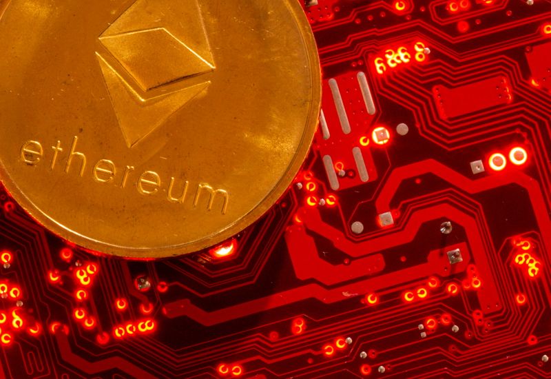 &copy; Reuters. FILE PHOTO:  Representation of cryptocurrency Ethereum is placed on PC motherboard in this illustration taken, June 29, 2021. REUTERS/Dado Ruvic/Illustration/File photo