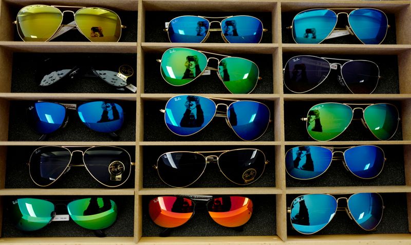 &copy; Reuters. FILE PHOTO: Sunglasses from Ray Ban are on display at a optician shop in Hanau near Frankfurt, Germany, March 18, 2016.  REUTERS/Kai Pfaffenbach