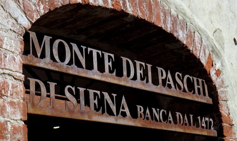 &copy; Reuters. FILE PHOTO: The entrance to Italian bank Monte Dei Paschi di Siena is seen in San Gusme near Siena, Italy, September 29, 2016.  REUTERS/Stefano Rellandini/File Photo