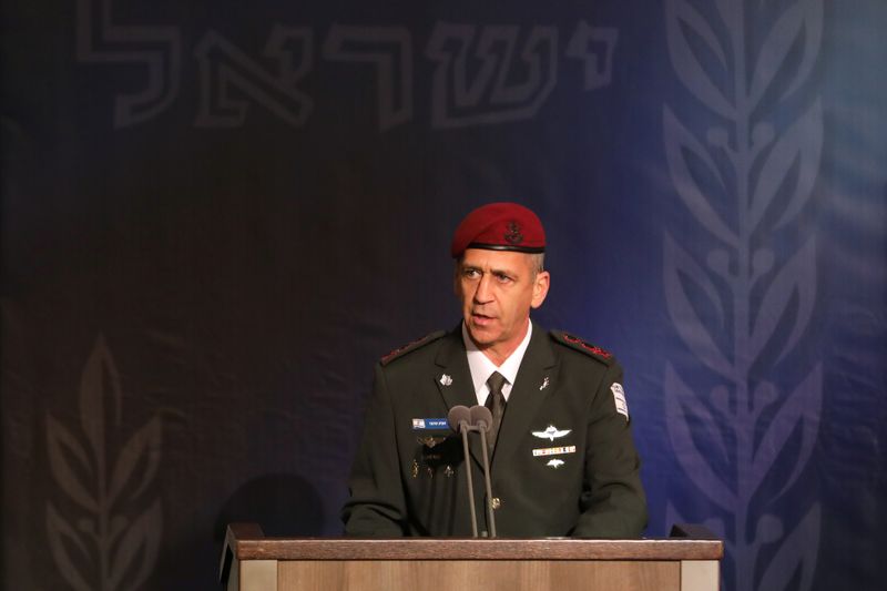 © Reuters. رئيس الأركان الإسرائيلي اللفتنانت جنرال أفيف كوخافي - صورة من أرشيف رويترز. 