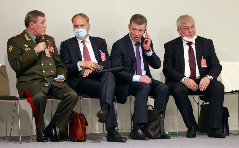 &copy; Reuters. FILE PHOTO: (L to R) Chief of the General Staff of Russian Armed Forces Valery Gerasimov, Russia's ambassador to the United States, Anatoly Antonov, Deputy Chief of Staff of the Presidential Executive Office Dmitry Kozak and Russia's Special Envoy to Syri