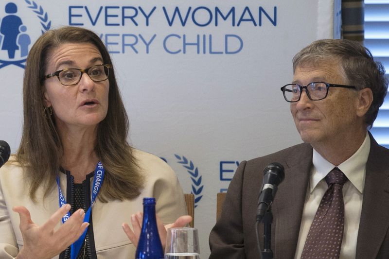 &copy; Reuters. FILE PHOTO: Melinda Gates and her husband, Microsoft co-founder Bill Gates, co-founders of Bill & Melinda Gates Foundation, attend a United Nations' Every Woman, Every Child news conference in New York September 24, 2015. REUTERS/Pearl Gabel