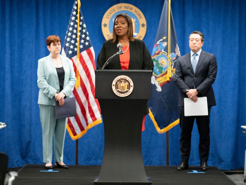 &copy; Reuters. New York State Attorney General, Letitia James, speaks next to independent investigators Joon H. Kim and Anne L. Clark during a news conference regarding a probe that found New York Governor Andrew Cuomo sexually harassed multiple women, in New York City,