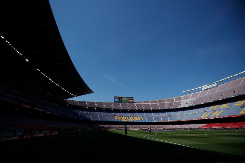 &copy; Reuters. レアル・マドリードやバルセロナなどを擁するサッカーのスペイン１部リーグ「ラ・リーガ」は４日、大半の事業を手掛ける新会社にプライベートエクイティのＣＶＣキャピタル・パートナ