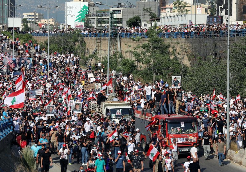 &copy; Reuters. Líbano marca aniversário de um ano da explosão do porto de Beirute
04/08/2021 REUTERS/Mohamed Azakir