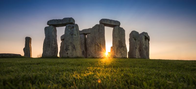 &copy; Reuters. FILE PHOTO: General view of the Stonehenge stone circle during the sunset, near Amesbury, Britain, as seen in this undated image provided to Reuters on July 29, 2020. English Heritage/A.Pattenden/Handout via REUTERS  