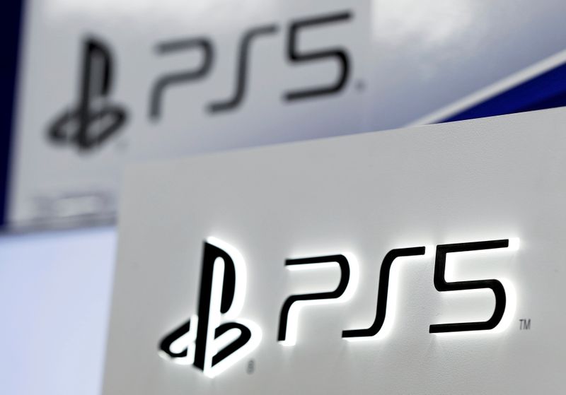 © Reuters. Console PlayStation 5, da Sony, em Tóquio 
10/10/2020
REUTERS/Issei Kato
