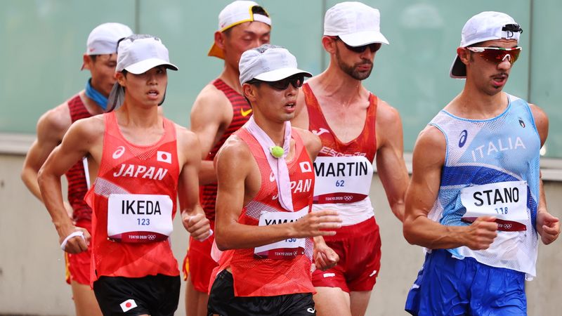 &copy; Reuters. 　８月５日、東京五輪は男子２０キロ競歩を行い、池田尚希が１時間２１分１４秒で銀メダル、山西利和が１時間２１分２８秒で銅メダルを獲得した。優勝はマッシモ・スタノ（イタリア）