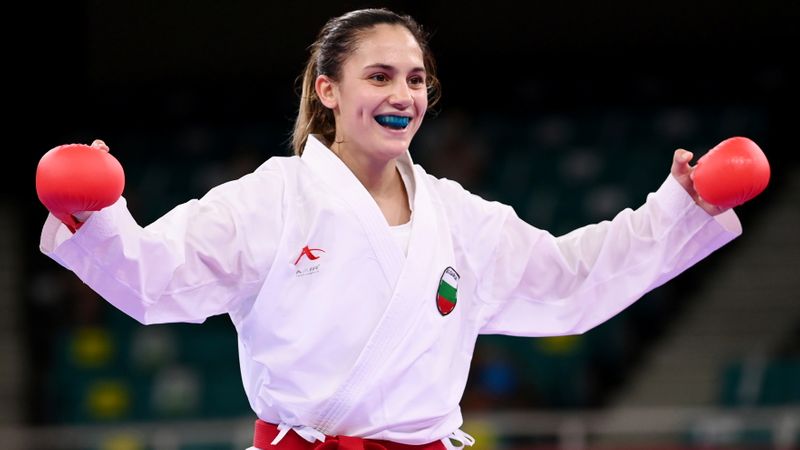 &copy; Reuters. البلغارية إيفيت جورانوفا تحتف بالفوز بذهبية وزن أقل من 55 كيلوجراما في منافسات كوميتيه ضمن مسابقة الكاراتيه للسيدات في ألعاب طوكيو يوم الخم