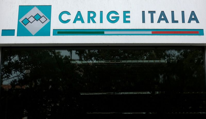 &copy; Reuters. Il logo della Banca Carige presso una filiale a Roma. REUTERS/Max Rossi