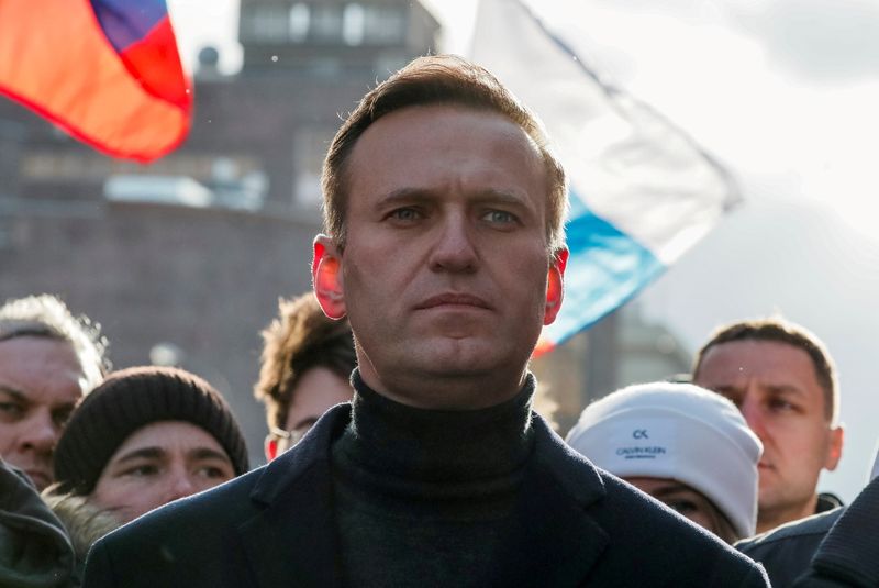 &copy; Reuters. FILE PHOTO: Russian opposition politician Alexei Navalny takes part in a rally to mark the 5th anniversary of opposition politician Boris Nemtsov's murder and to protest against proposed amendments to the country's constitution, in Moscow, Russia February