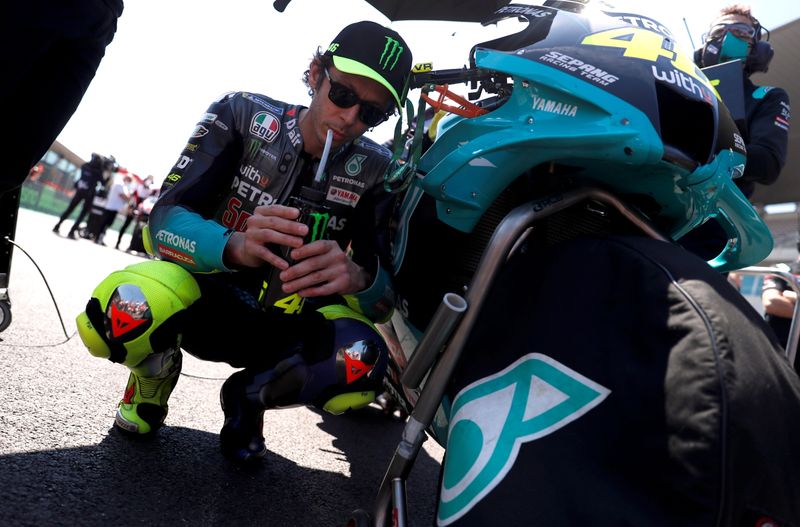 &copy; Reuters. Valentino Rossi antes de corrida da MotoGP no autódromo do Algarve, em Portimão, Portugal
18/04/2021 REUTERS/Pedro Nunes