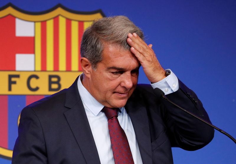 &copy; Reuters. Presidente do Bercelona, Joan Laporta, durante entrevista coletiva
06/08/2021 REUTERS/Albert Gea