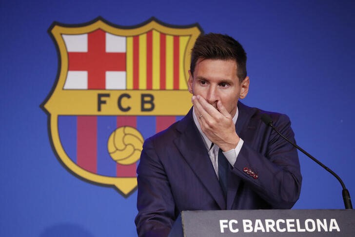 © Reuters. Foto de la conferencia de prensa en que Lionel Messi se despidió del Barcelona, Barcelona, España, 8 de agosto del 2021 REUTERS/Albert Gea