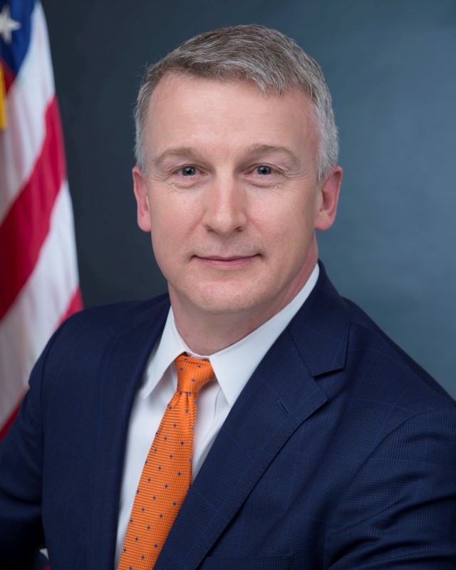 &copy; Reuters. FILE PHOTO: Rick Bright, recently ousted director of the Biomedical Advanced Research and Development Authority, or BARDA, is seen in his official government handout portrait photo from the U.S. Department of Health and Human Services taken in Washington,