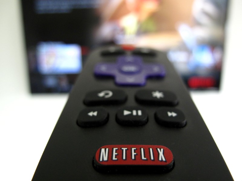 &copy; Reuters. FILE PHOTO: The Netflix logo is pictured on a television remote in this illustration photograph taken in Encinitas, California, U.S., January 18, 2017.  REUTERS/Mike Blake