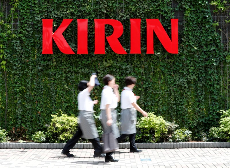 &copy; Reuters. FILE PHOTO: The Kirin logo is displayed at Kirin Brewery Co. Yokohama Factory in Yokohama, south of Tokyo, Japan June 11, 2019.  REUTERS/Issei Kato/File Photo