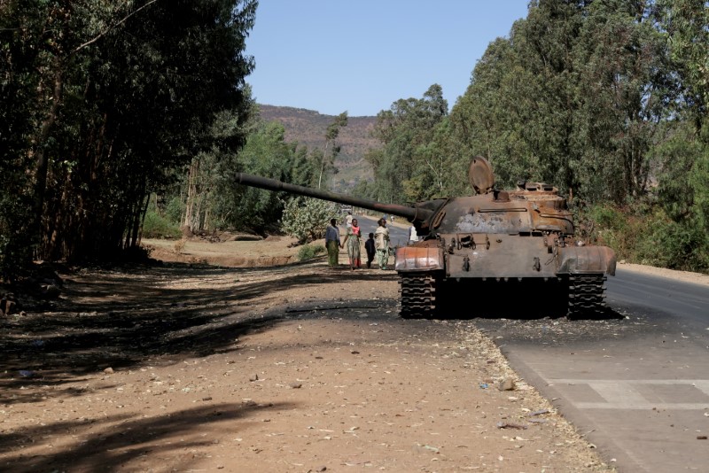 &copy; Reuters. FILE PHOTO: A burned tank stands near the town of Adwa, Tigray region, Ethiopia, March 18, 2021. REUTERS/Baz Ratner/File Photo