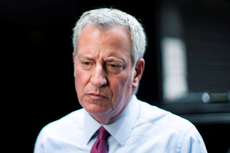 &copy; Reuters. FILE PHOTO: New York City Mayor Bill de Blasio gives his remarks to the media regarding a probe that found New York Governor Andrew Cuomo sexually harassed multiple women, in New York City, New York, U.S., August 3, 2021. REUTERS/Eduardo Munoz