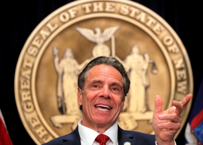 © Reuters. New York Governor Andrew Cuomo speaks during a news conference at his offices in New York City, March 24, 2021.  REUTERS/Brendan McDermid