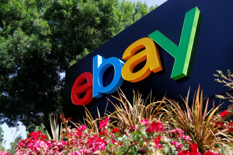 © Reuters. FILE PHOTO: An eBay sign at an office building in San Jose, California, May 28, 2014. REUTERS/Beck Diefenbach/File Photo