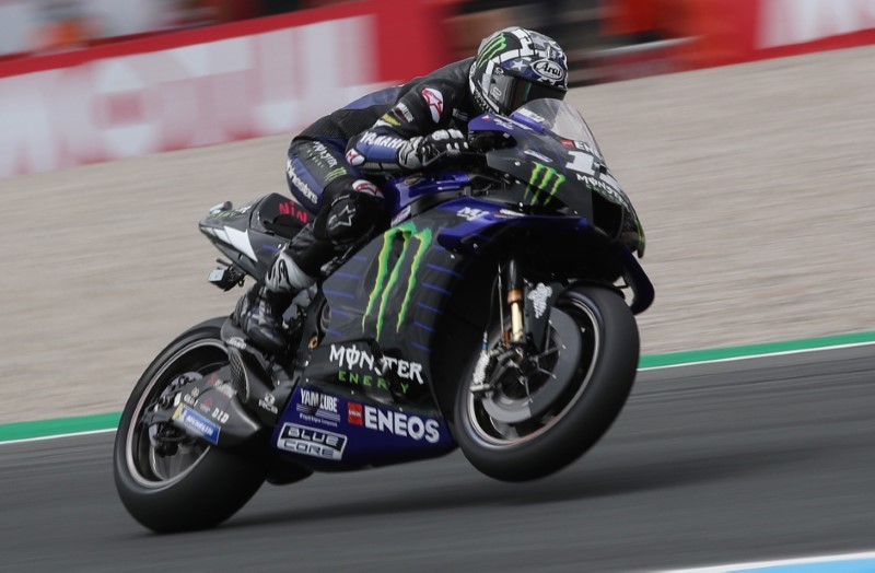 &copy; Reuters. FOTO DE ARCHIVO: Maverick Viñales, de la escudería de motociclismo Monster Energy Yamaha MotoGP,  durante la carrera de clasificación para el Gran Premio de los Países Bajos en el circuito de Assen, Países Bajos, el 26 de junio de 2021. REUTERS/Yves 