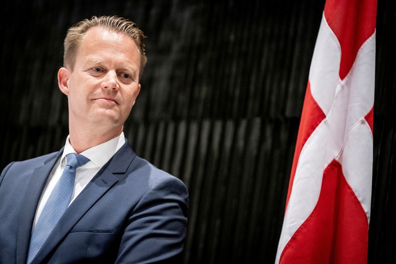 &copy; Reuters. وزير الخارجية الدنمركي خلال مؤتمر صحفي في كوبنهاجن يوم الرابع من يونيو حزيران 2021. صورة لرويترز من سكانبكس.