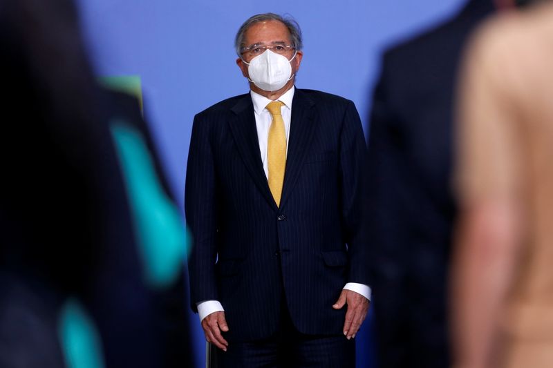 &copy; Reuters. Ministro da Economia, Paulo Guedes, durante cerimônia no Palácio do Planalto  
05/08/2021
REUTERS/Adriano Machado