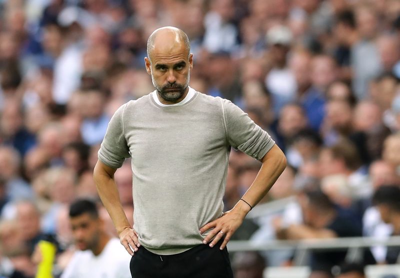 &copy; Reuters. Técnico do Manchester City, Pep Guardiola, durante partida contra o Tottenham pelo Campeonato Inglês
15/08/2021 REUTERS/David Klein