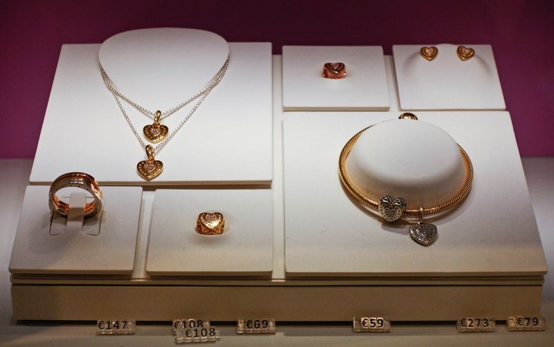 &copy; Reuters. FILE PHOTO: Jewels are seen in a Pandora jewellery shop in downtown Rome, Italy, August 7, 2018.  REUTERS/Max Rossi/File Photo