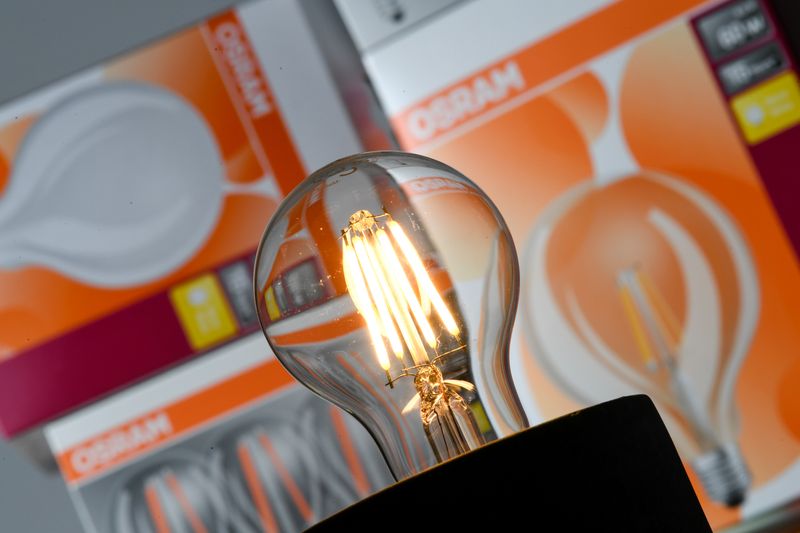 &copy; Reuters. Una lampadina del produttore tedesco di lampade Osram, il 1 settembre 2019. REUTERS / Andreas Gebert 
