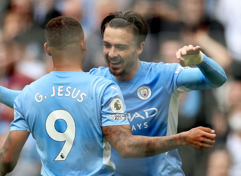 &copy; Reuters. Jack Grealish celebra gol com Gabriel Jesus
21/08/2021
Reuters/Lee Smith