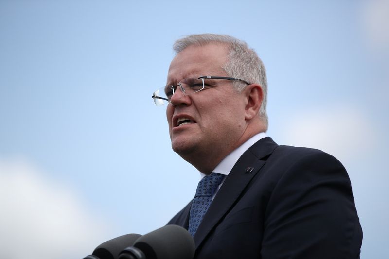 رئيس وزراء أستراليا يدافع عن سياسة العزل العام مع وصول الإصابات اليومية إلى رقم قياسي