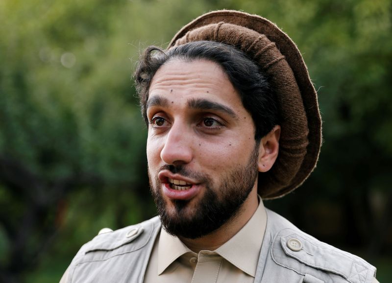 &copy; Reuters. Ahmad Massoud, fils du commandant Ahmad Shah Massoud, héros assassiné de la résistance contre l'occupation soviétique en Afghanistan dans les années 1980, a déclaré dimanche qu'il espérait qu'un dialogue puisse s'ouvrir avec les taliban, mais qu'i