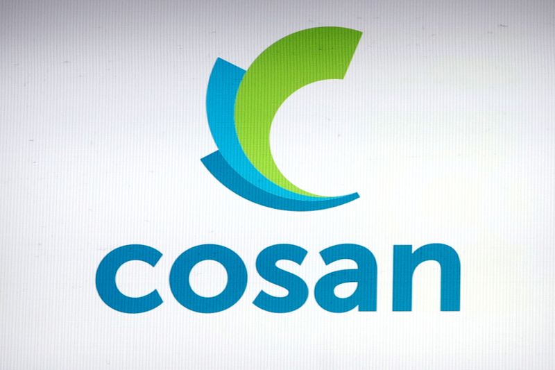 &copy; Reuters. Logo da Cosan em painel na B3, em São Paulo 
25/07/2019
REUTERS/Amanda Perobelli