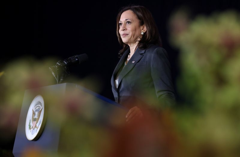 &copy; Reuters. U.S. Vice President Kamala Harris delivers a speech at Gardens by the Bay in Singapore before departing for Vietnam on the second leg of her Asia trip, August, 24, 2021. REUTERS/Evelyn Hockstein/Pool