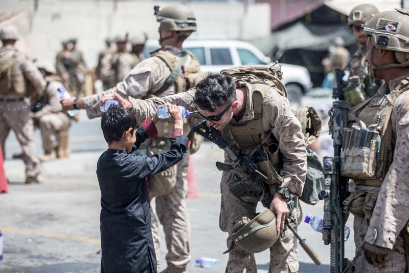 &copy; Reuters. 　８月２３日、ペンタゴンと呼ばれる米国防総省本庁舎の２階には、壁に地図がかかっている。２００１年９月１１日、ハイジャックされ、この建物に突っ込んだアメリカン航空機の航跡を