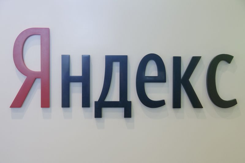 &copy; Reuters. The logo of Russian internet group Yandex is pictured at the company's office in Kiev, Ukraine May 16, 2017.  REUTERS/Valentyn Ogirenko