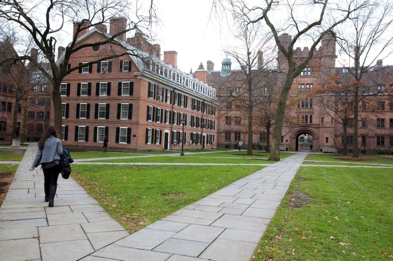&copy; Reuters. FILE PHOTO: Old Campus at Yale University in New Haven, Connecticut, November 28, 2012. REUTERS/Michelle McLoughlin/File Photo