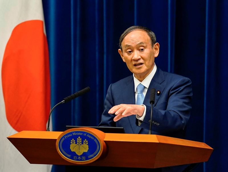 &copy; Reuters. FILE PHOTO: Japanese Prime Minister Yoshihide Suga speaks during a news conference announcing to extend a state of emergency on COVID-19 pandemic at prime minister's official residence in Tokyo, Japan, August 17, 2021. Kimimasa Mayama/Pool via REUTERS