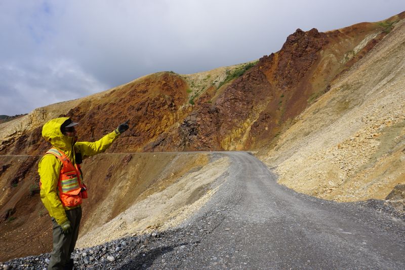 &copy; Reuters. Geologist Denny Capps points out the unsteady terrain that has been thawing and sliding more frequently at the Pretty Rocks site in Denali National Park, Alaska, July 21, 2020. REUTERS/Yereth Rosen