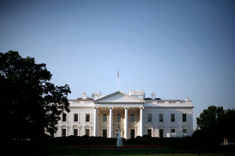 © Reuters. La Casa Blanca es fotografiada en Washington el 1 de agosto del 2007.       
REUTERS/Jason Reed